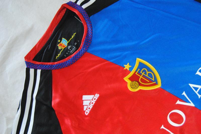 FC Basel 2015-16 Home Soccer Jersey - Click Image to Close